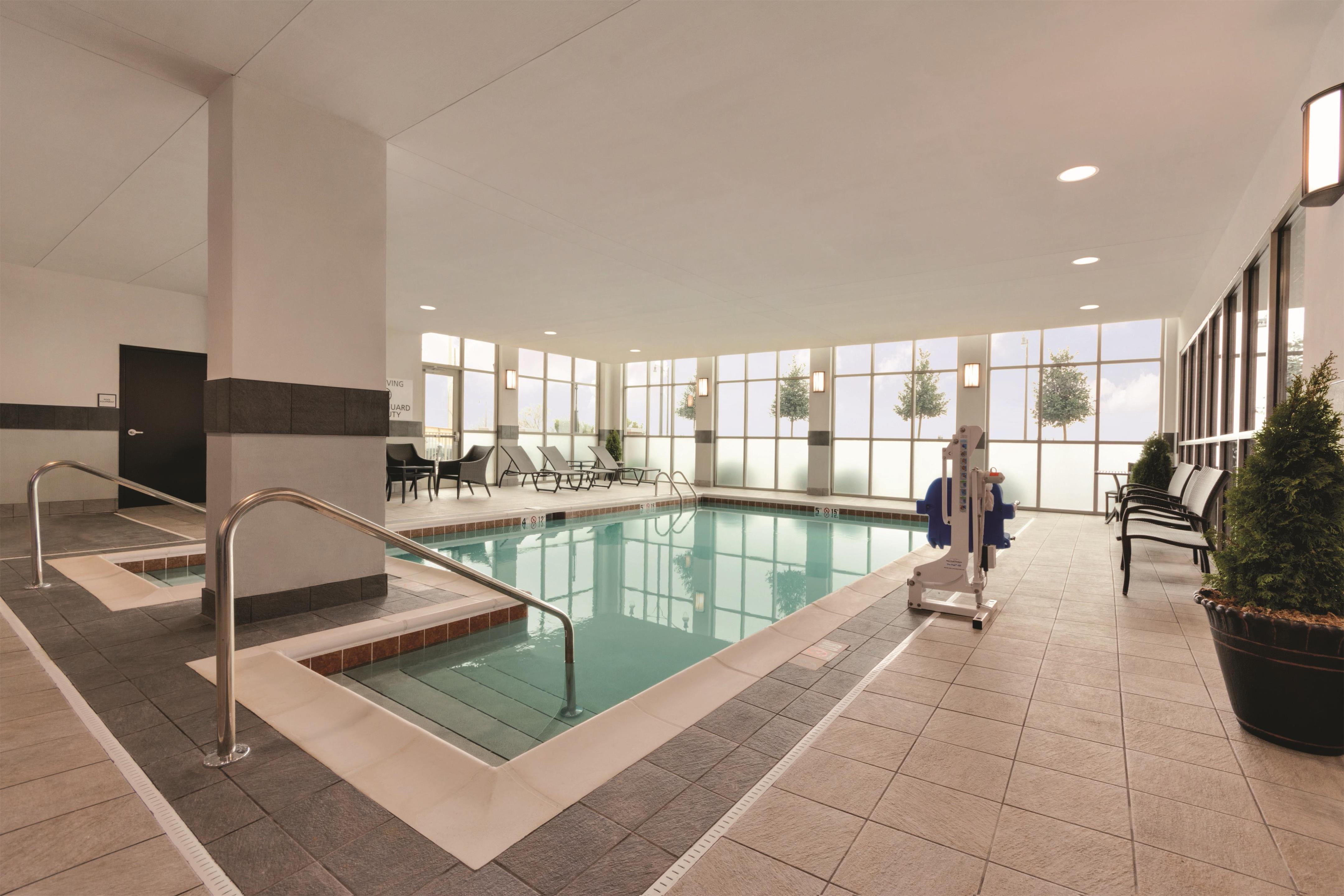 Pool | Embassy Suites by Hilton Tuscaloosa Alabama Downtown