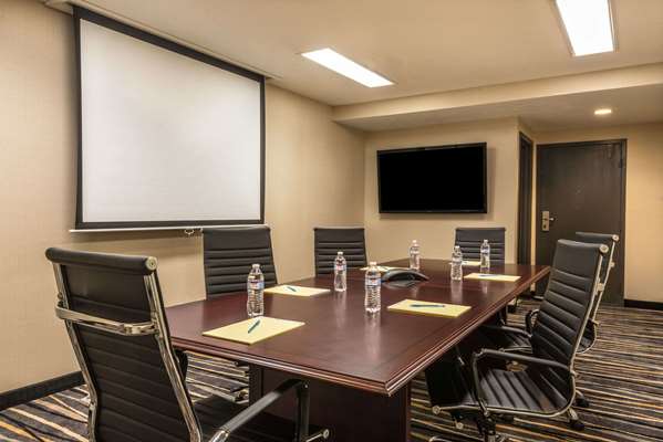  - Baymont Inn & Suites Copley - I-77, Exit 137