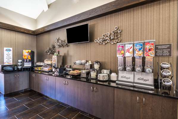  - Baymont Inn & Suites Copley - I-77, Exit 137