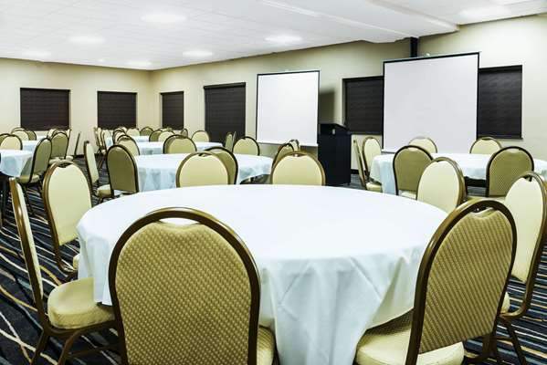  - Baymont Inn & Suites Copley - I-77, Exit 137