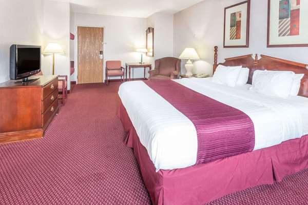 Suite - Days Inn Tiffin