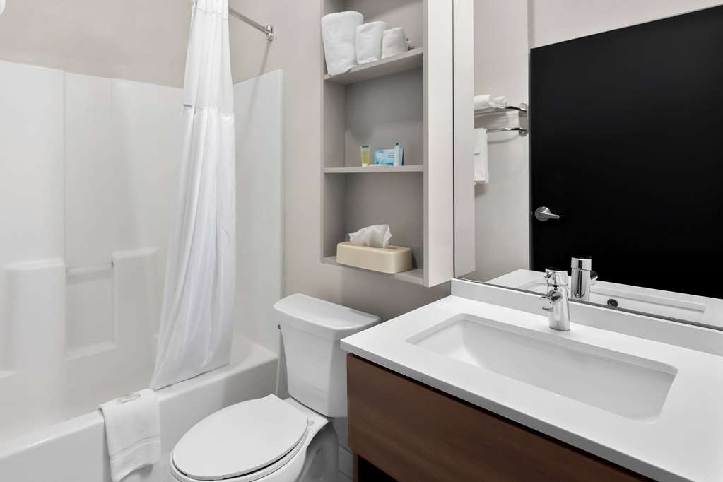 MICROTEL INN AND SUITES BY WYNDHAM-guestroom-Guest Room,Bathroom,On-Site.jpg