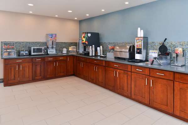 Amenities - Best Western Long Beach Inn