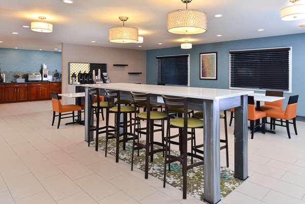 Amenities - Best Western Long Beach Inn