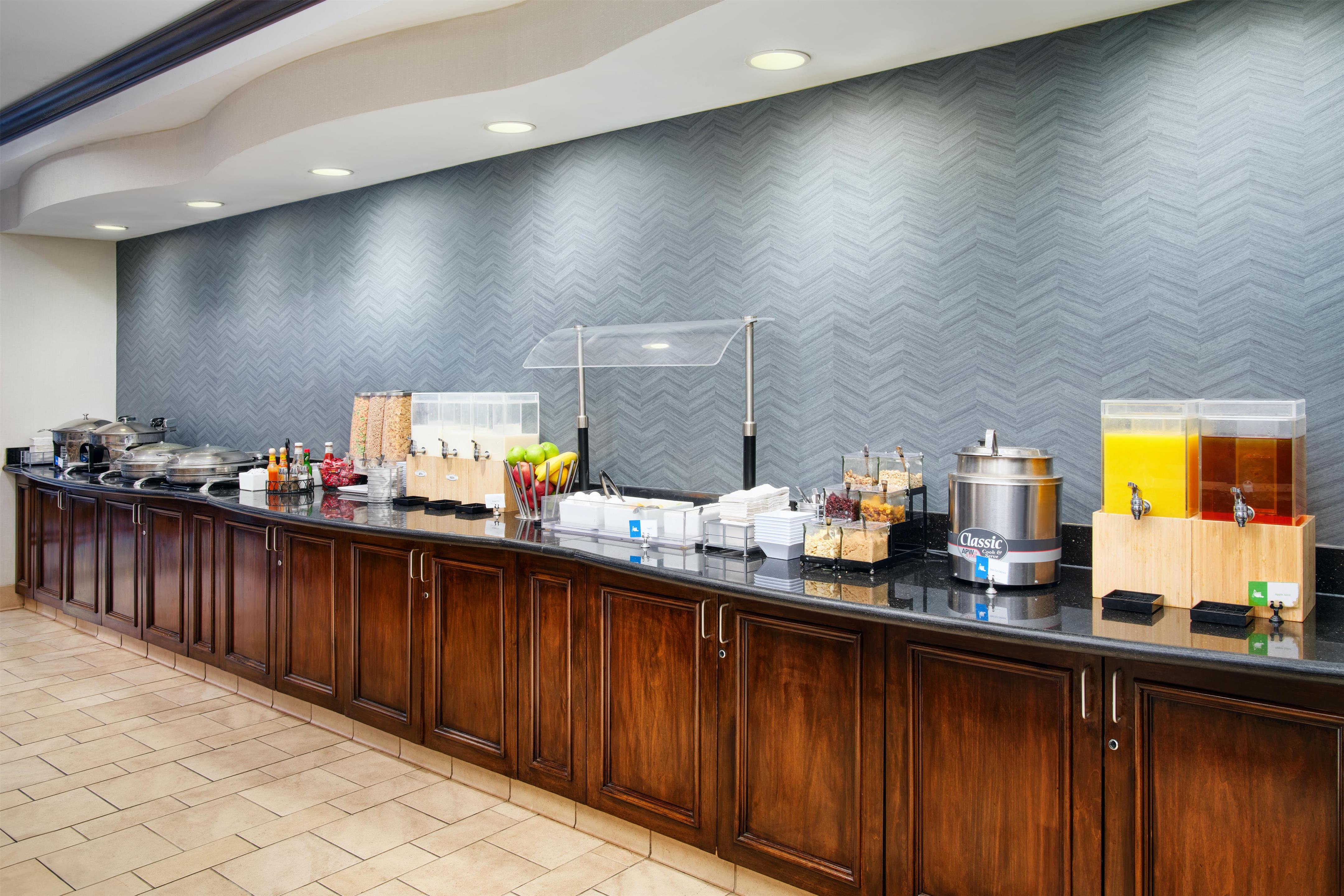 Restaurant | HYATT house Sterling/Dulles Airport-North