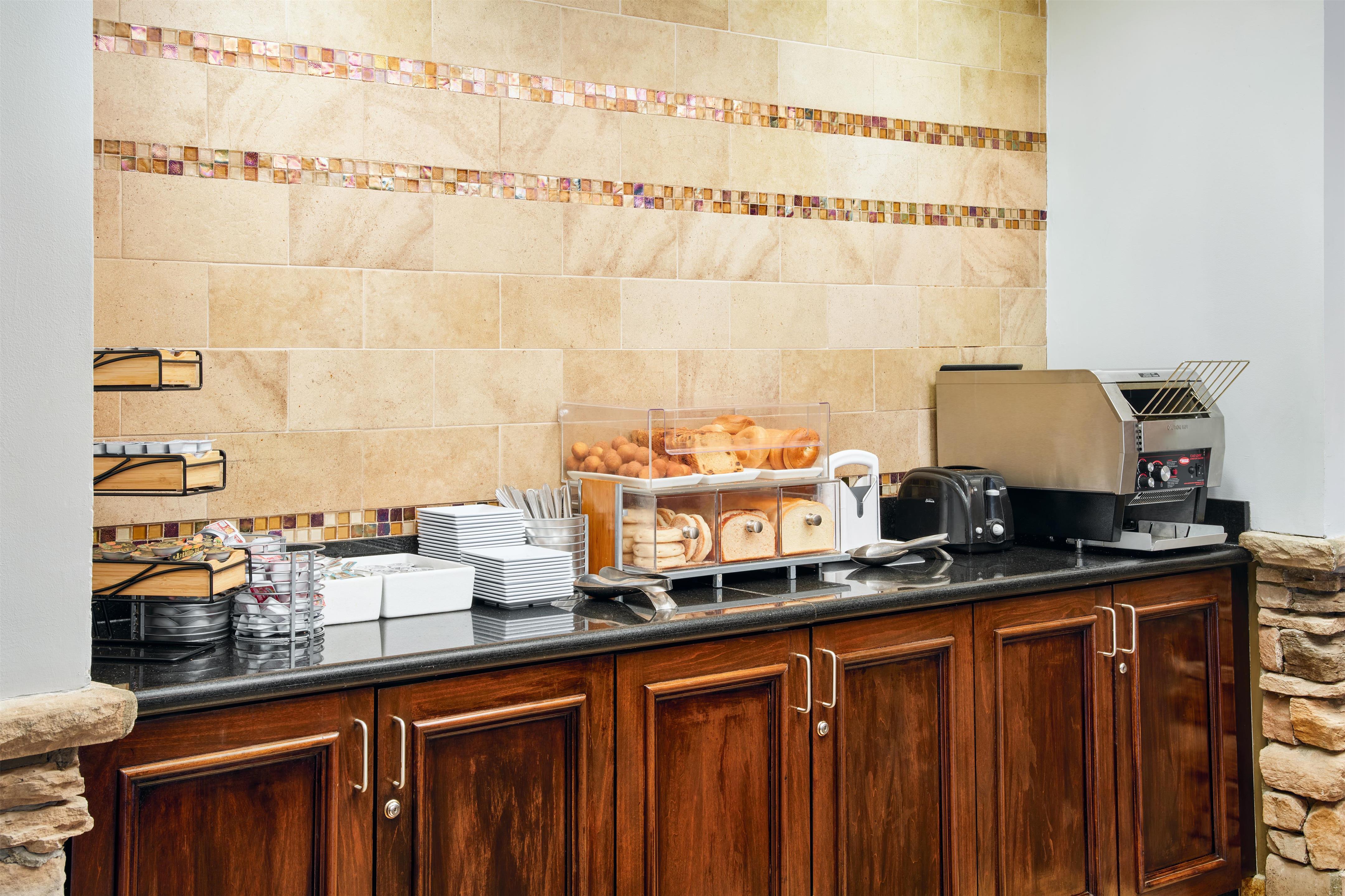 Restaurant | HYATT house Sterling/Dulles Airport-North
