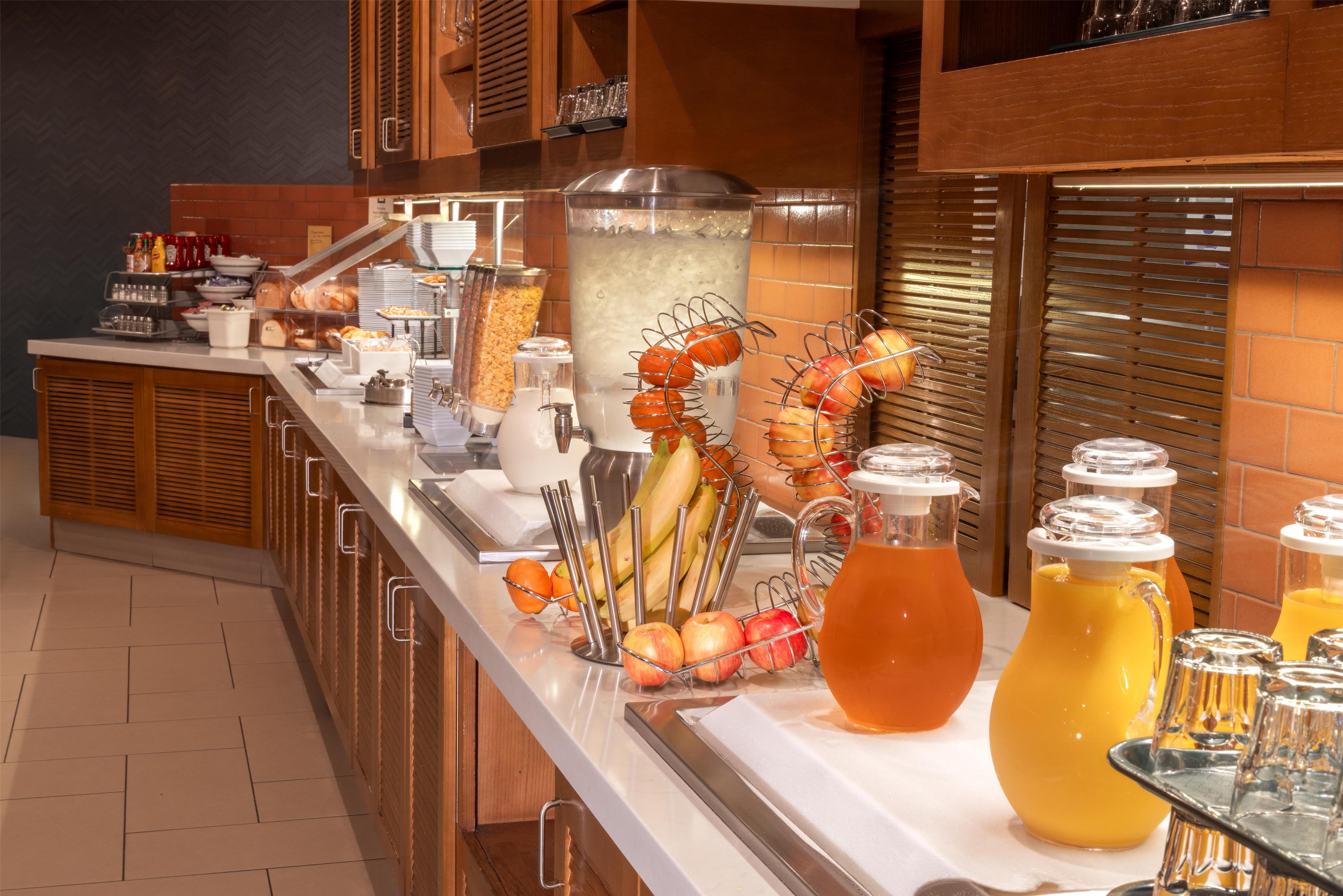 Breakfast Area | Hyatt House Seattle/Downtown