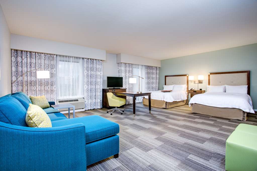 Hampton Inn & Suites by Hilton Macon I-475 Room Type - 2QN MOB HEA ACC RIS STU NS