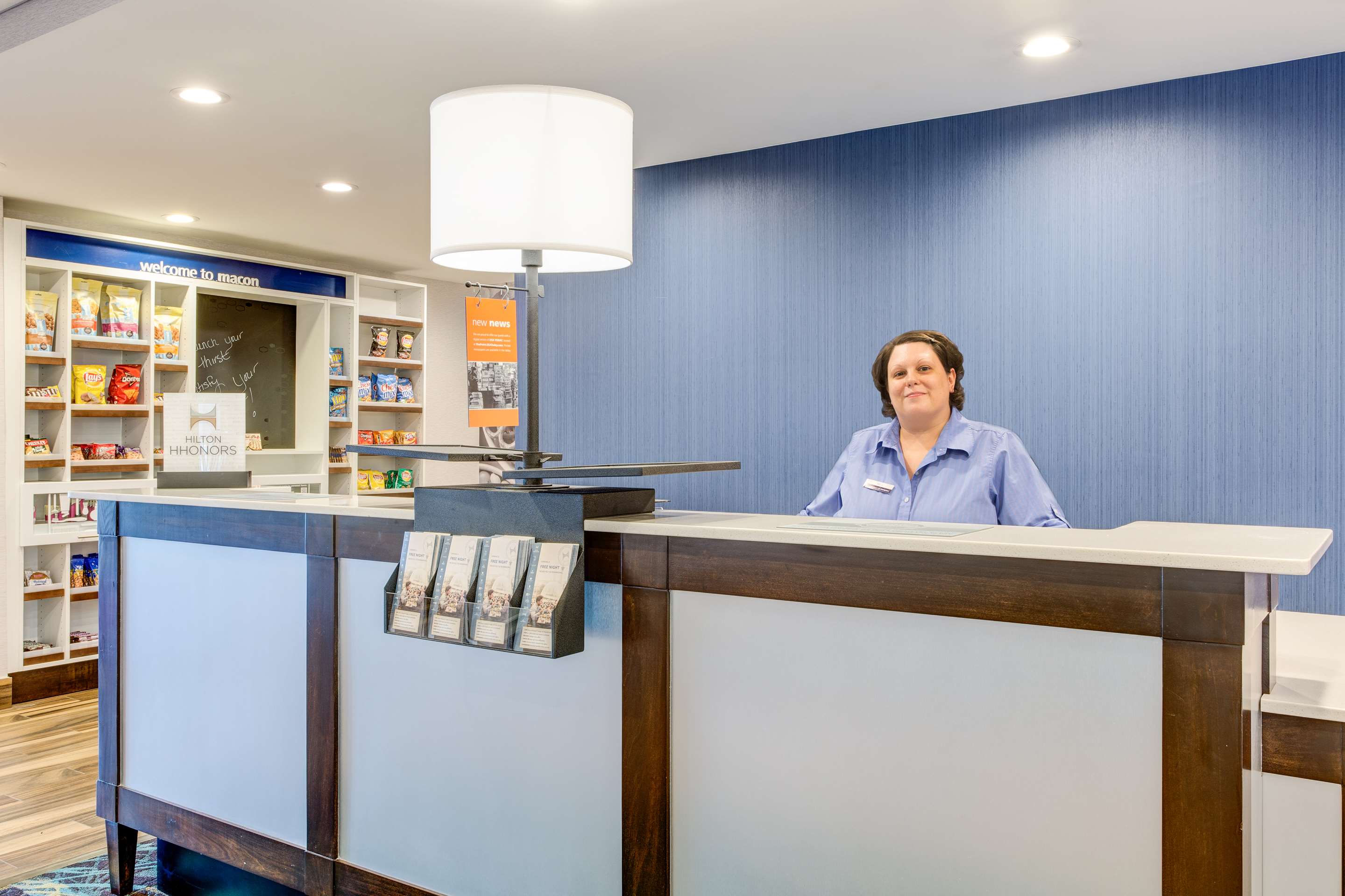 Reception | Hampton Inn & Suites Macon I-475