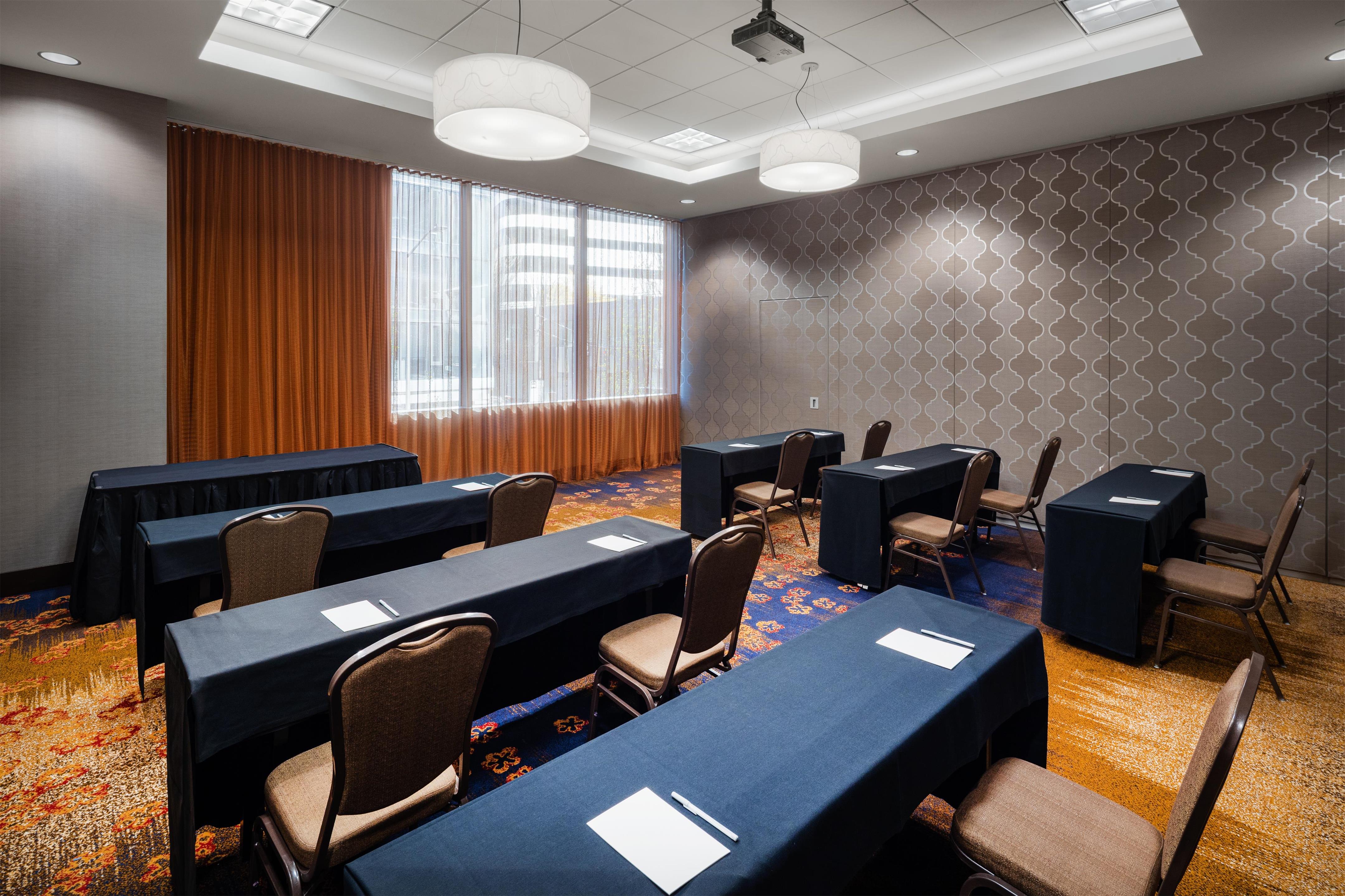 Meeting Room | Hilton Garden Inn Seattle Downtown