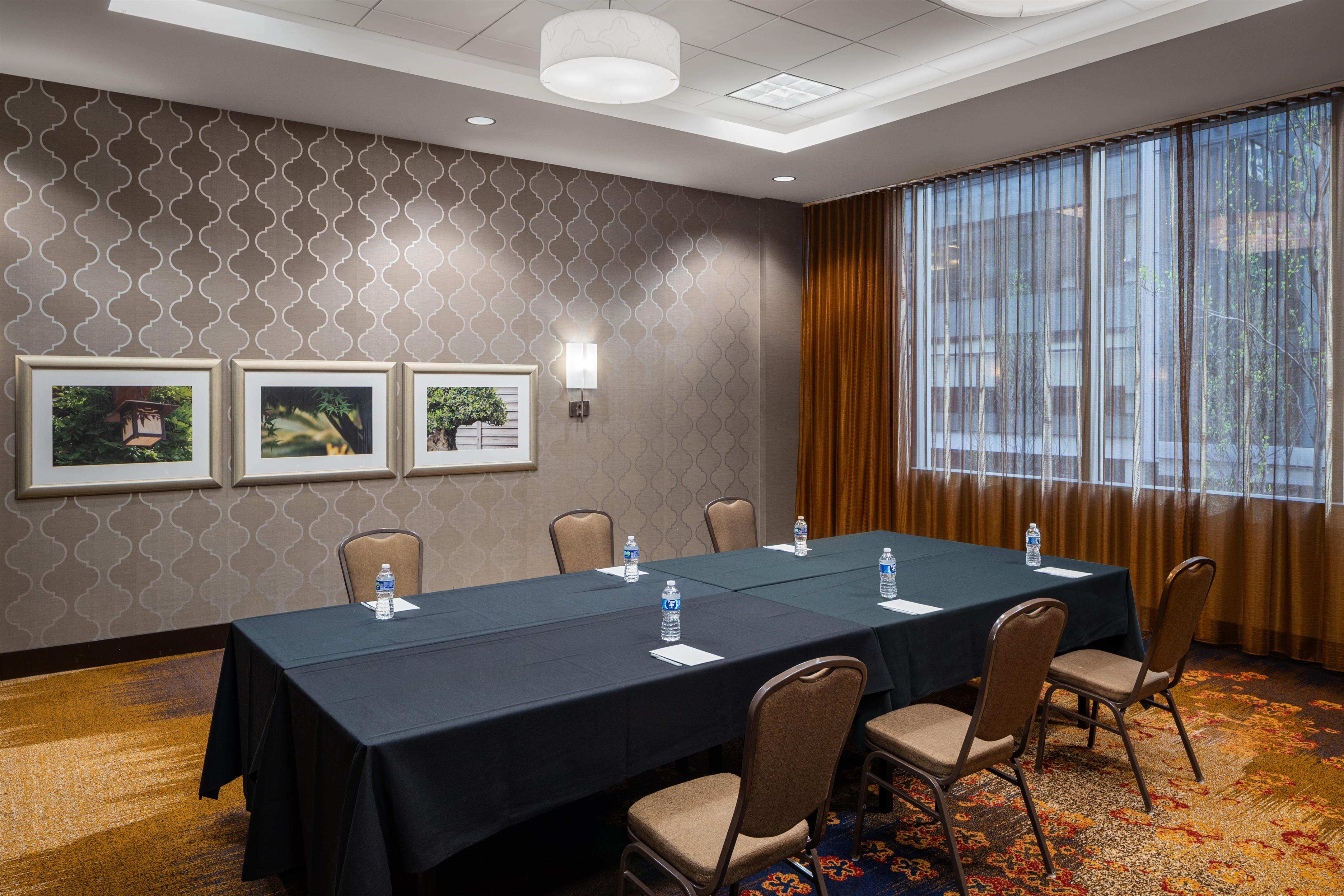 Meeting Room | Hilton Garden Inn Seattle Downtown