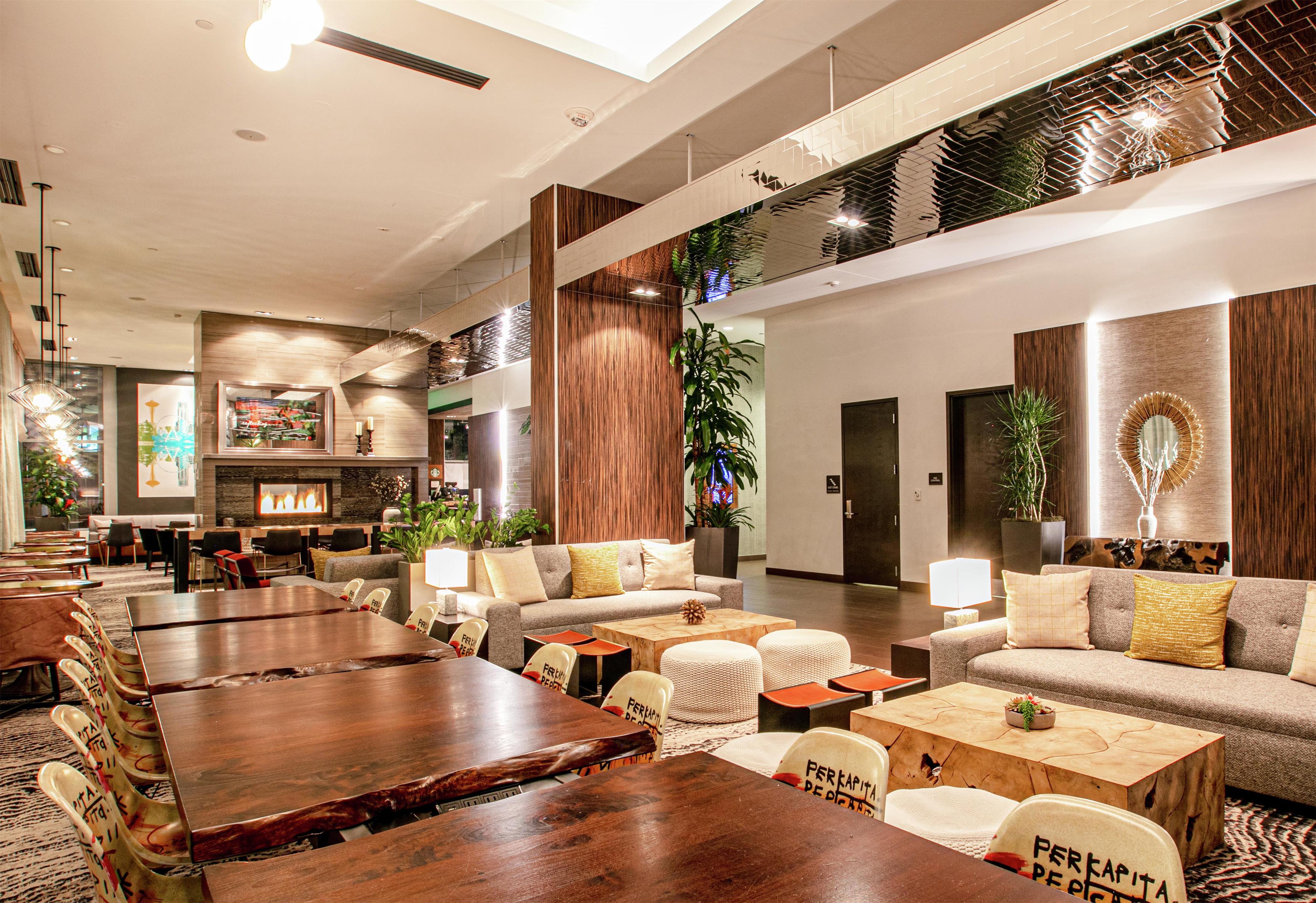 Lobby | Hilton Garden Inn Seattle Downtown