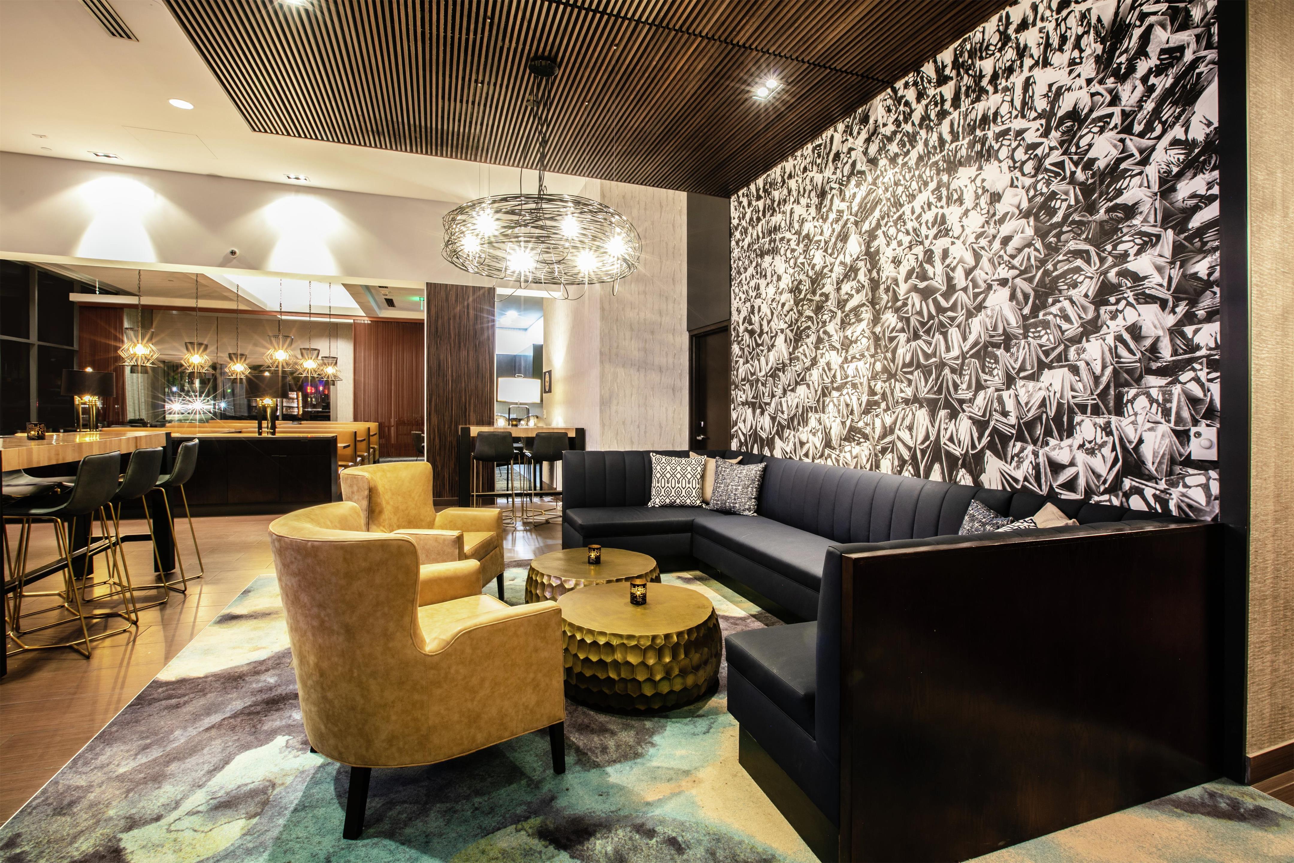 BarLounge | Hilton Garden Inn Seattle Downtown