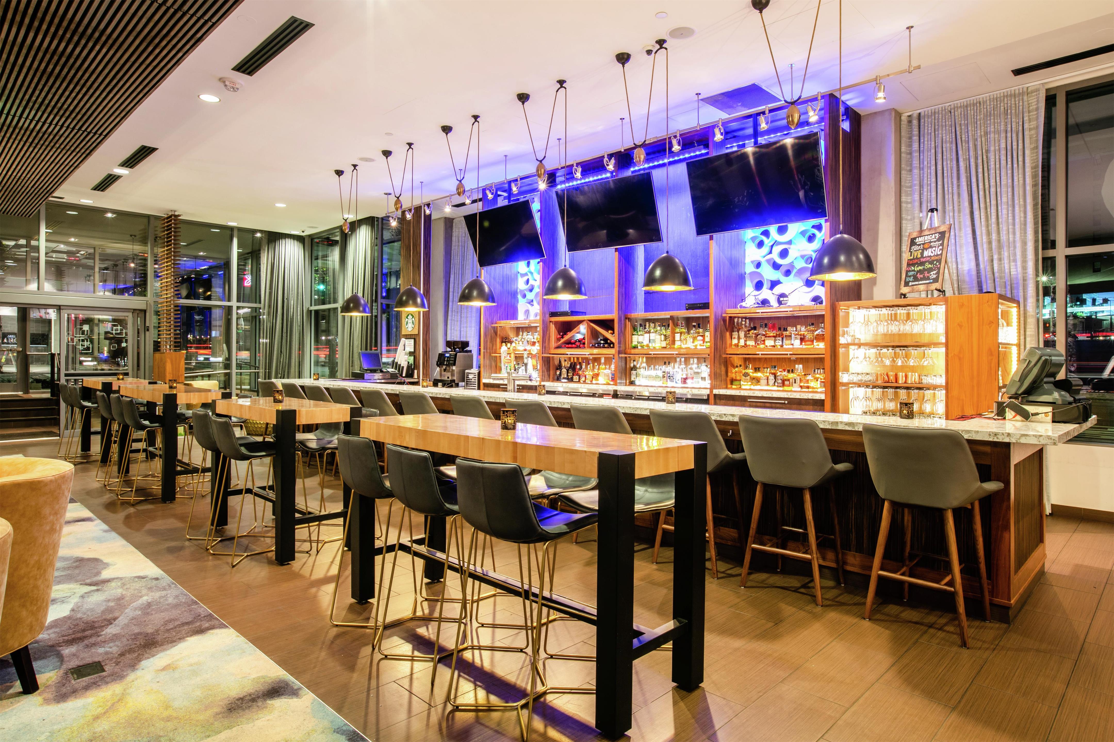 BarLounge | Hilton Garden Inn Seattle Downtown