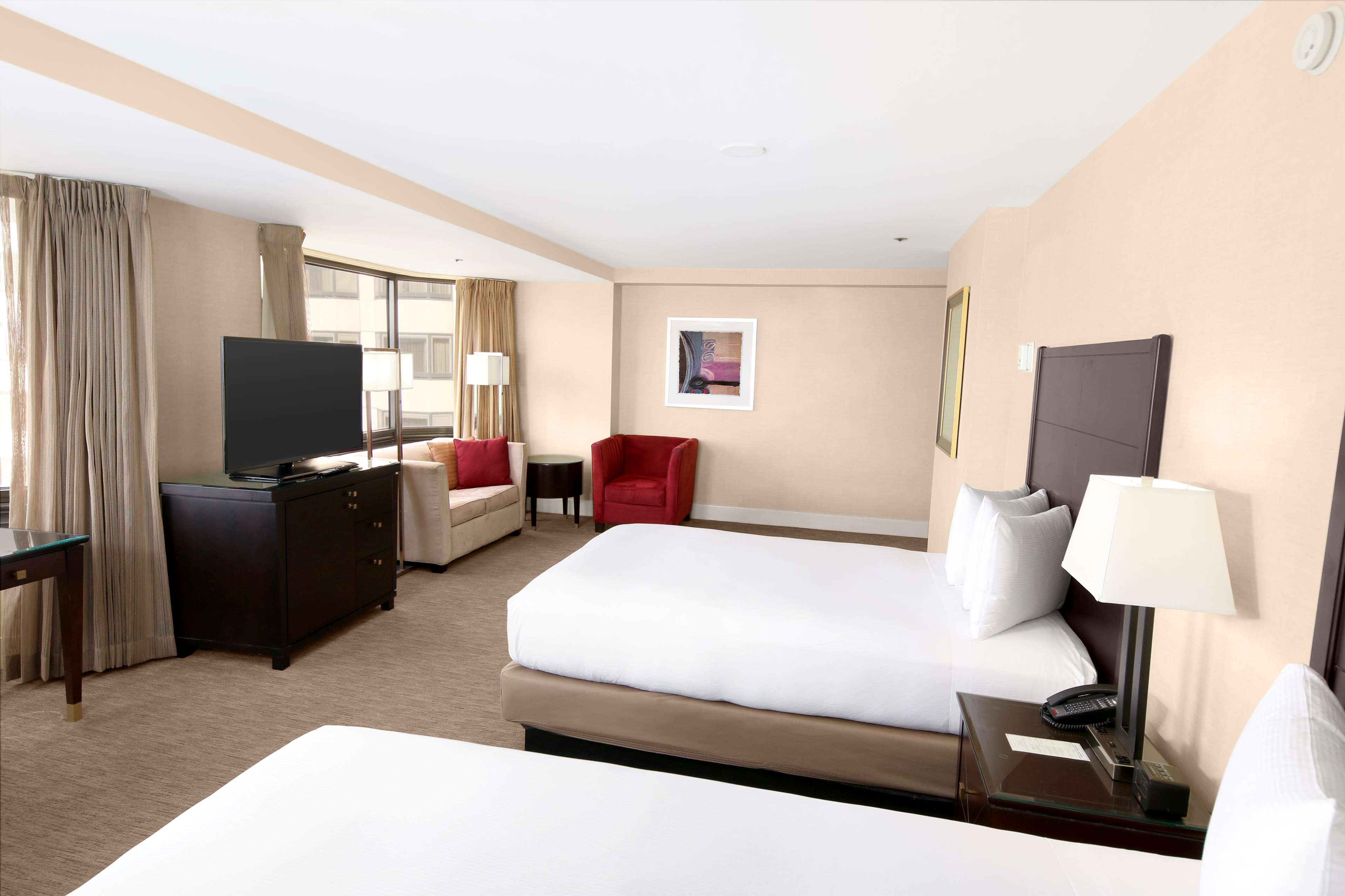 Parc 55 San Francisco - A Hilton Hotel Room Type - 2DB CRNR DLX MB HR ACC RIS