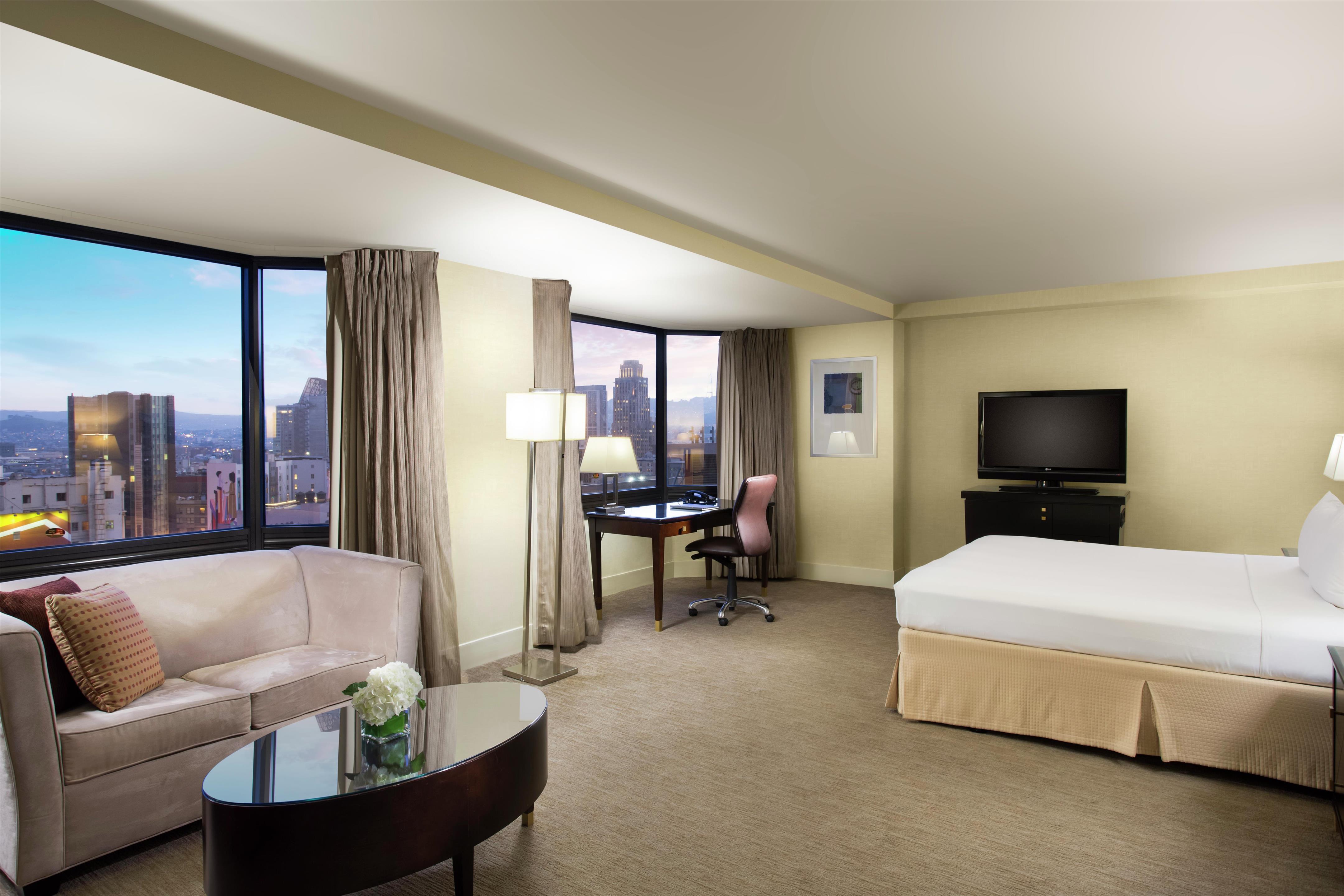 1 King Junior Suite Hearing Accessible