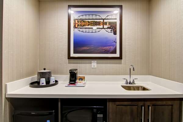  - Hampton Inn & Suites Airport Saskatoon
