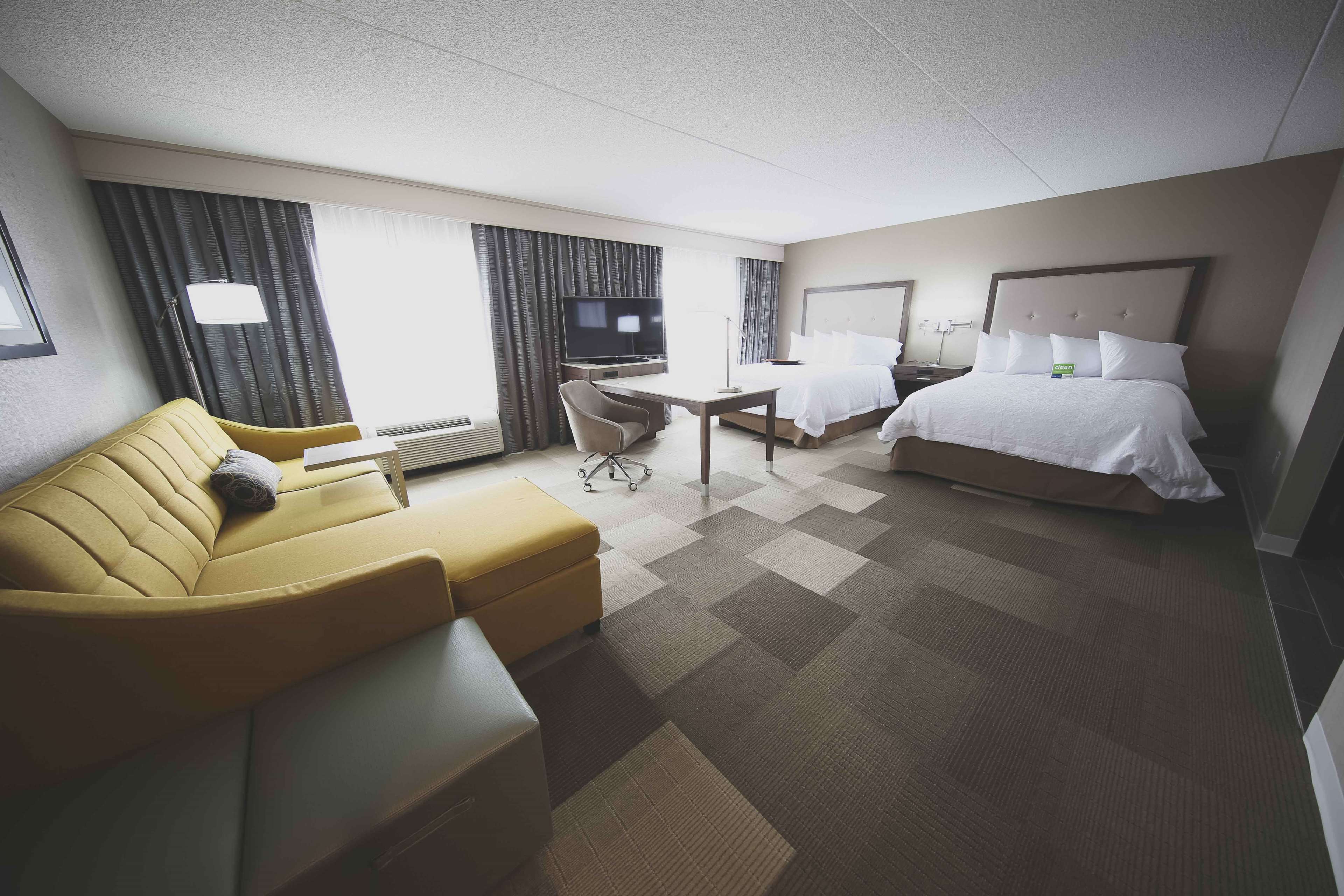 Hampton Inn & Suites by Hilton Bolton, ON, Canada Room Type - 2 QUEEN STUDIO SUITE NS