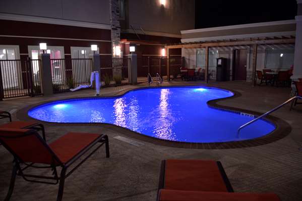 Pool - Best Western Plus Dilley Inn & Suites