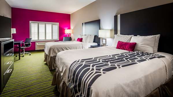  - Best Western Plus Dilley Inn & Suites