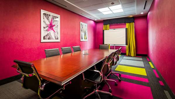  - Best Western Plus Dilley Inn & Suites