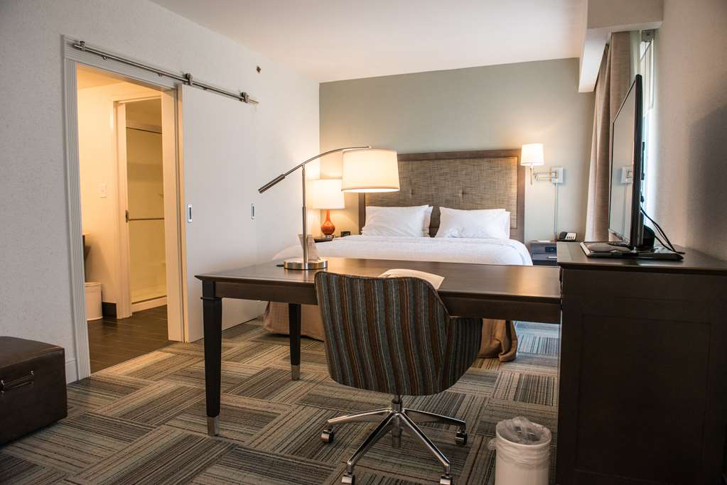 Hampton Inn by Hilton Bainbridge - Tap to explore photos