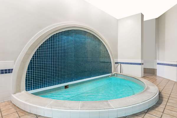 Pool - Days Inn Historic Area Williamsburg