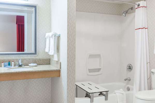  - Hawthorn Suites by Wyndham Westport Maryland Heights - I-270, Exit 16