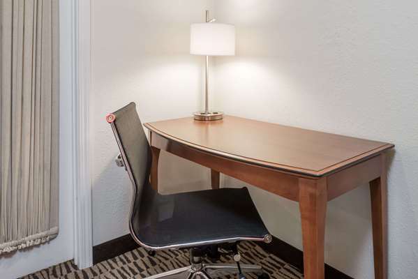 Suite - Hawthorn Suites by Wyndham Westport Maryland Heights - I-270, Exit 16
