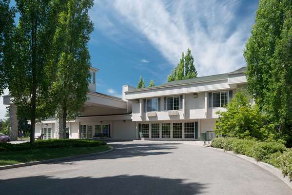 Exterior view - Baymont Inn & Suites Coeur d'Alene