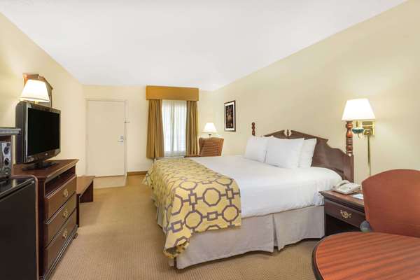  - Baymont Inn & Suites Griffin