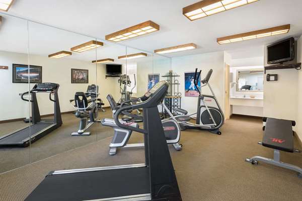 Fitness/ Exercise Room - Baymont Inn & Suites Griffin