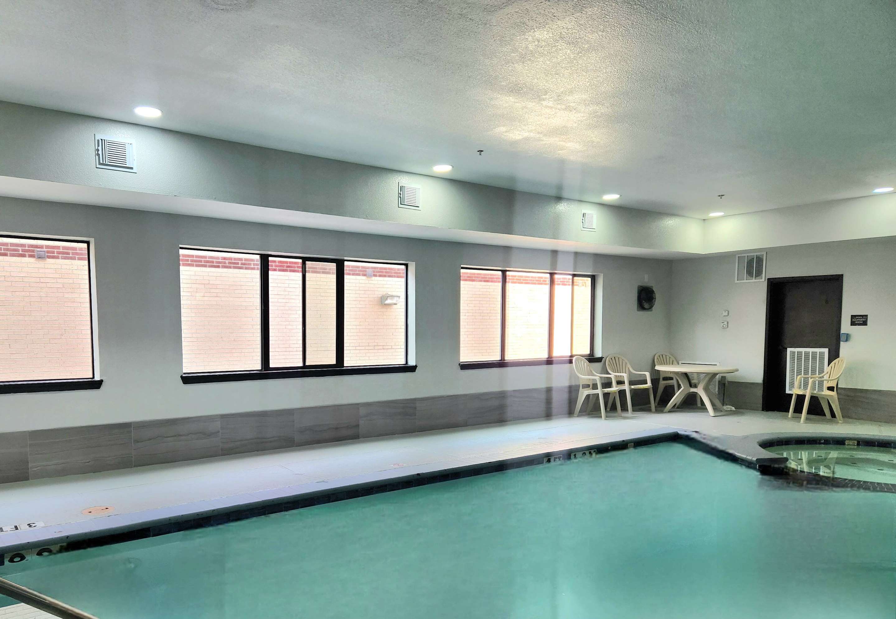 Pool | Days Inn by Wyndham Kemah