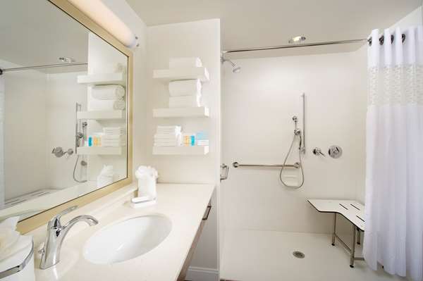  - Hampton Inn & Suites North Timonium