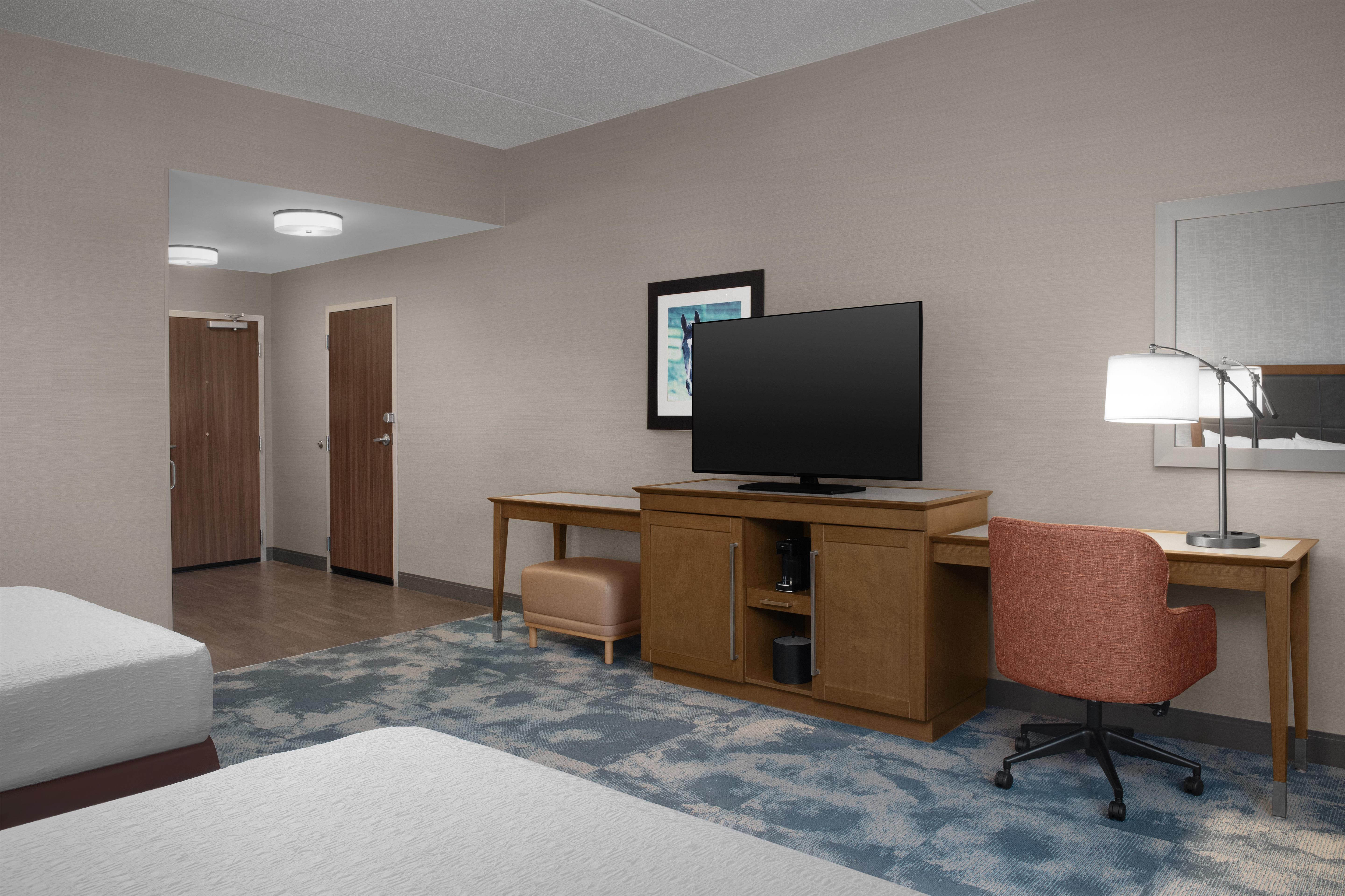 Hampton Inn & Suites Baltimore North/Timonium, MD Room Type - 2QN MOB HEARING ACC TUB NS