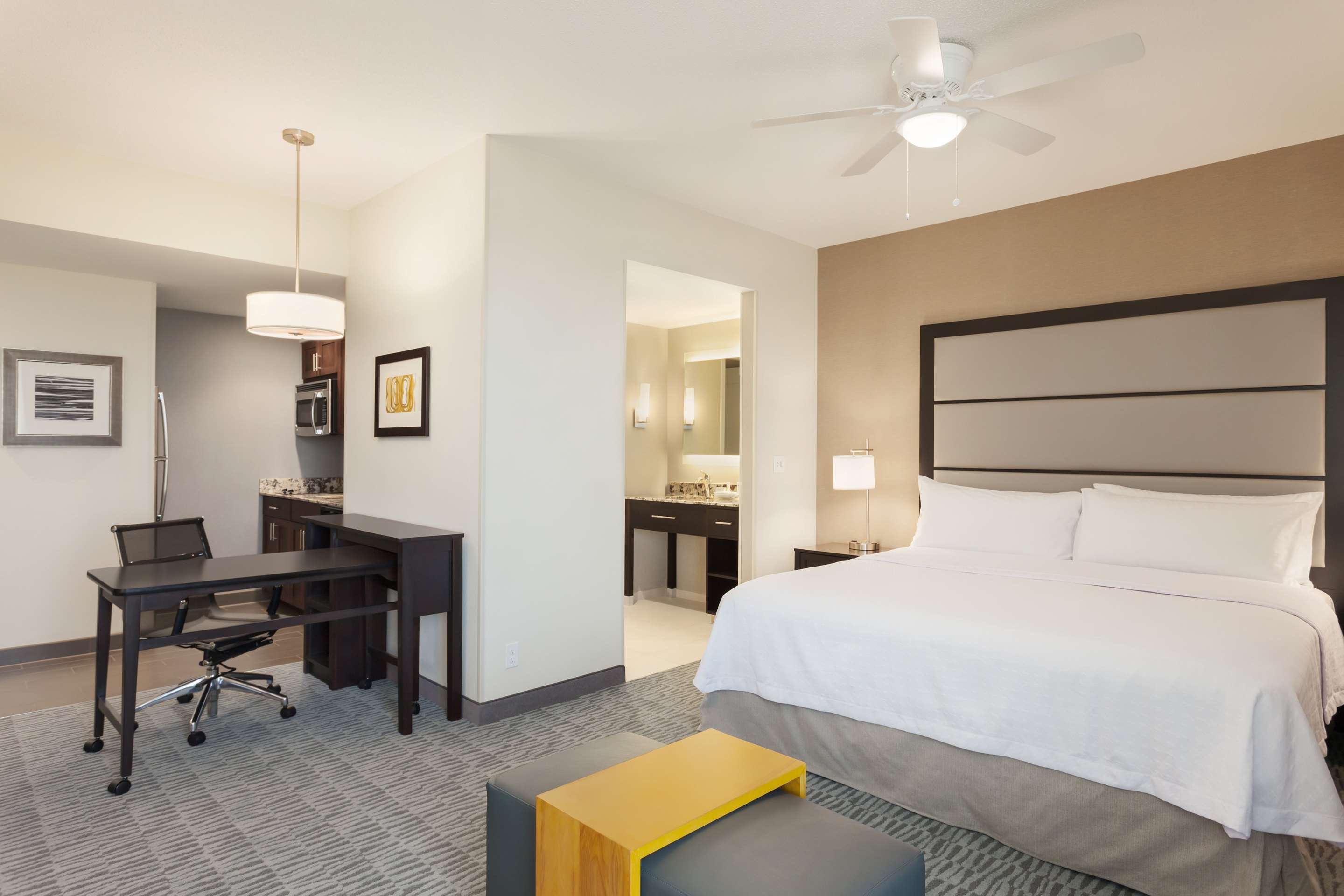 Guest room
