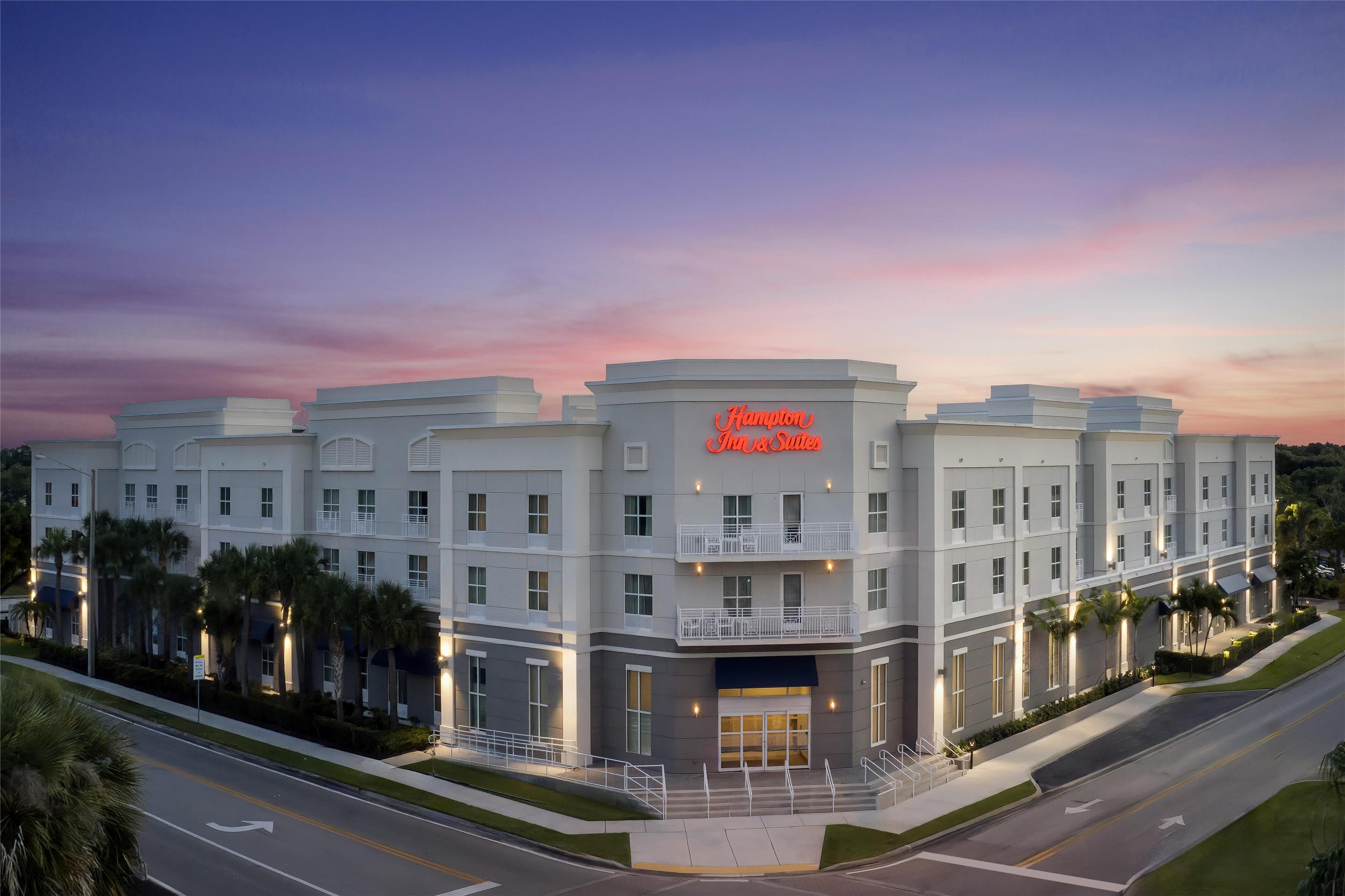 Exterior | Hampton Inn & Suites Vero Beach Downtown