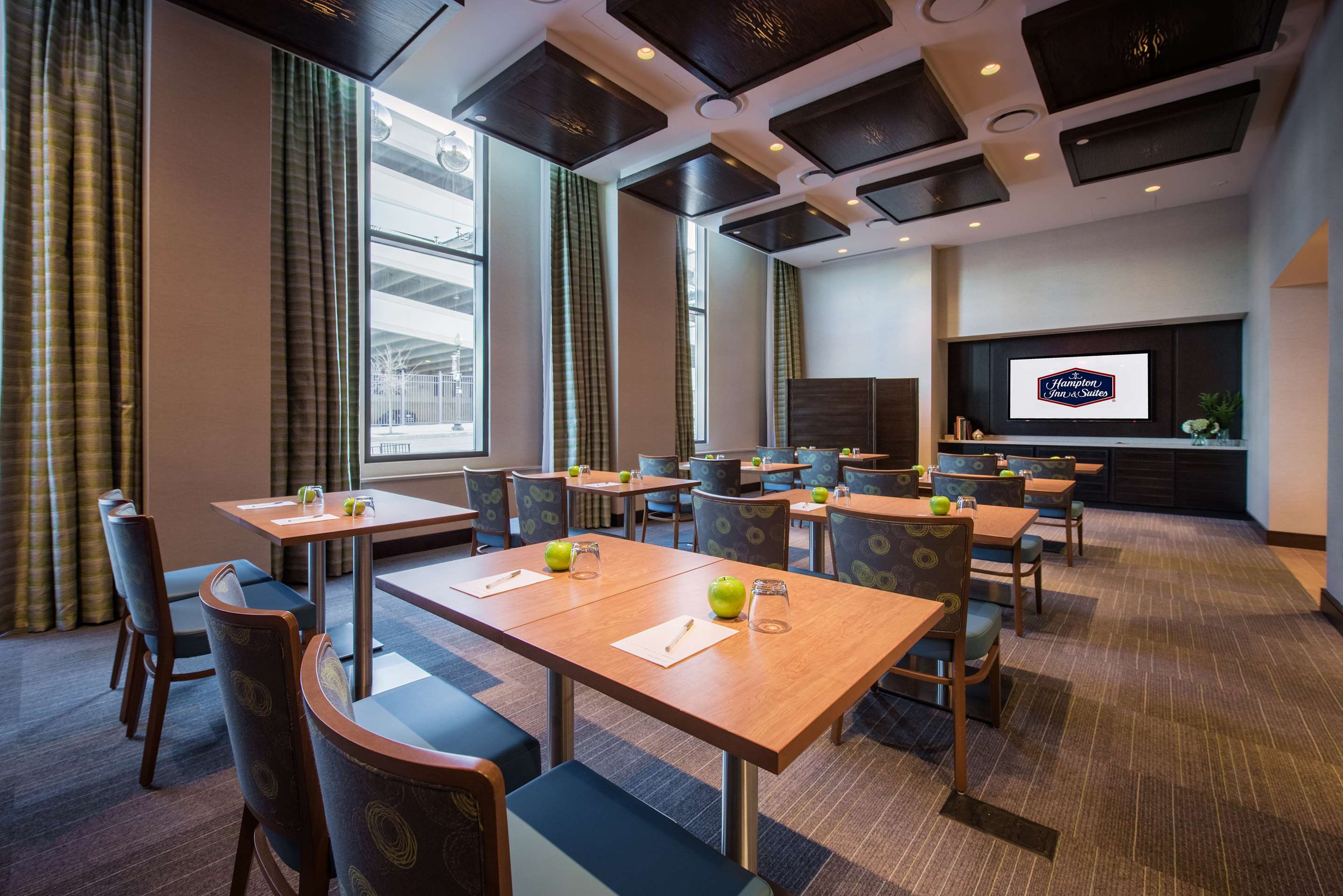 Meeting Room | Hampton Inn & Suites Washington DC - Navy Yard