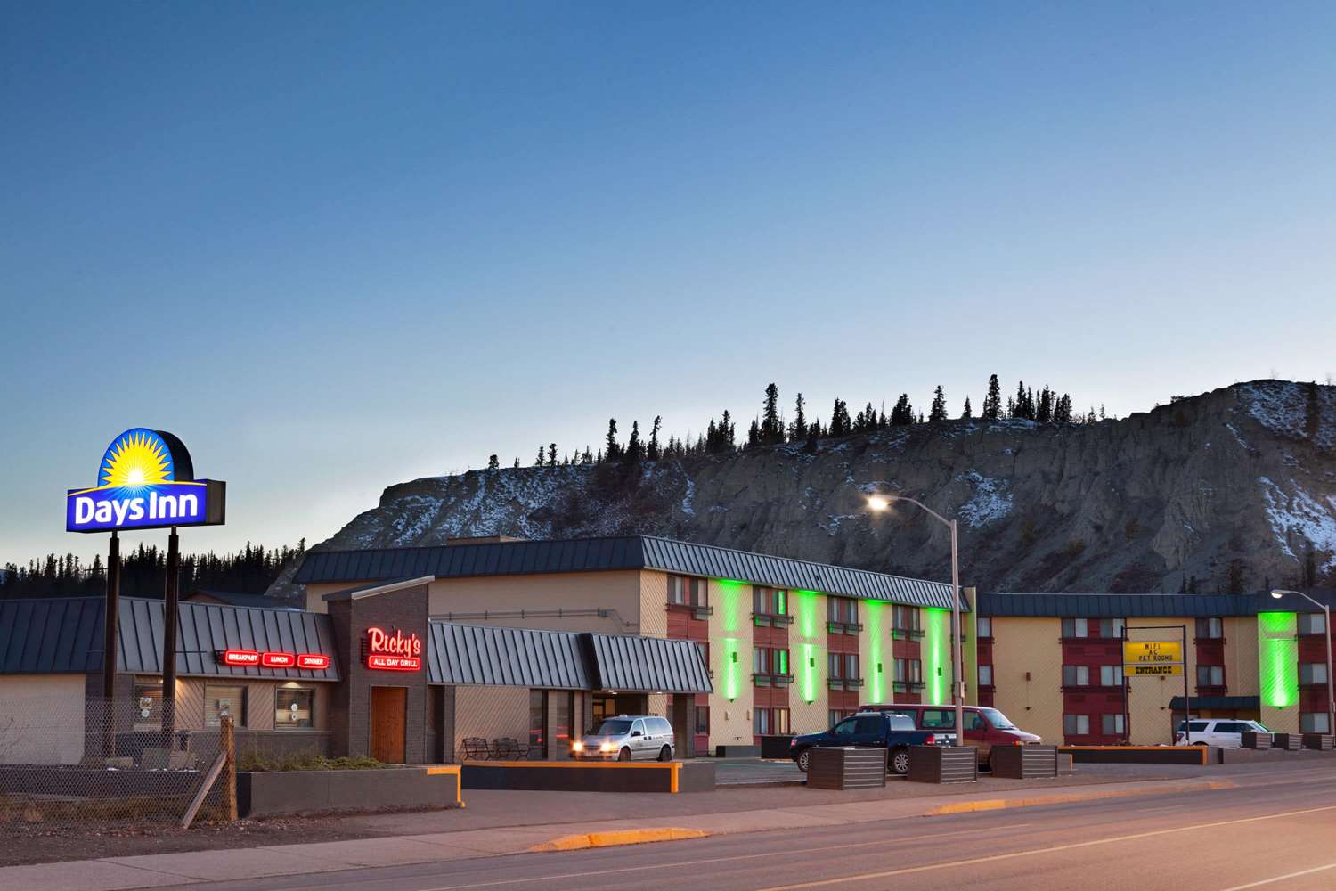 Days Inn Whitehorse, YT See Discounts