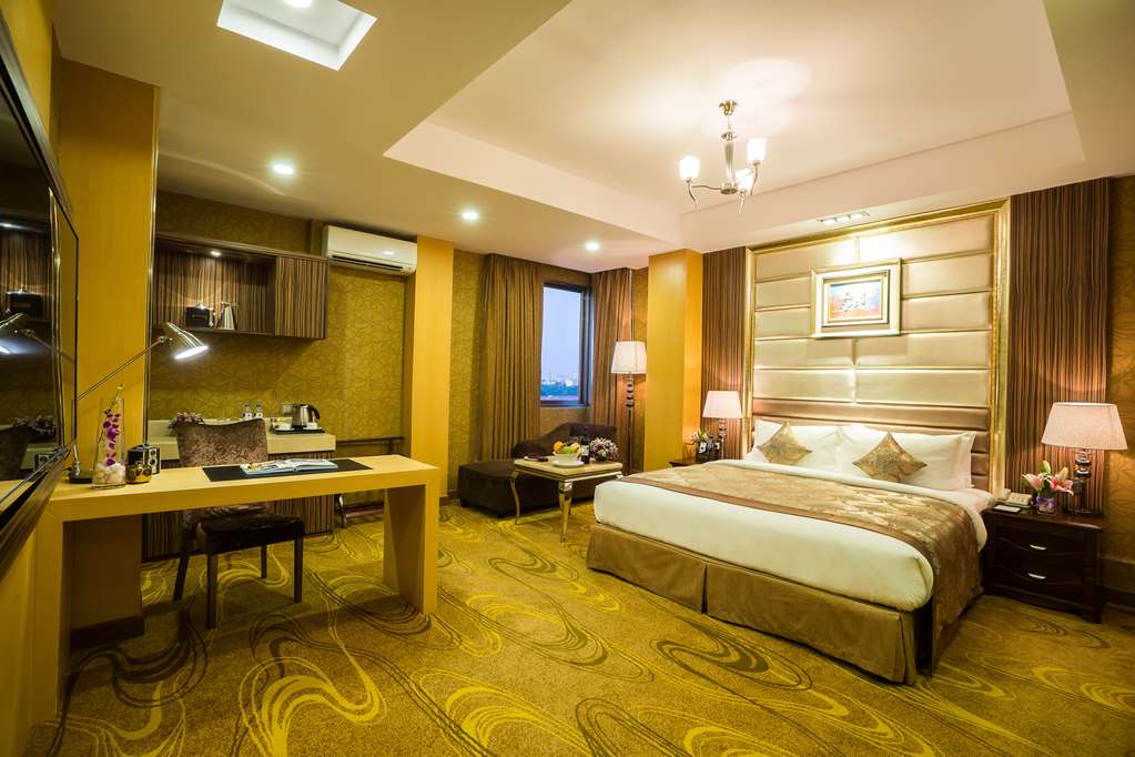 Best Western Chinatown Hotel-guestroom-Guest Room,Suite,Indoor/Interior,On-Site.jpg