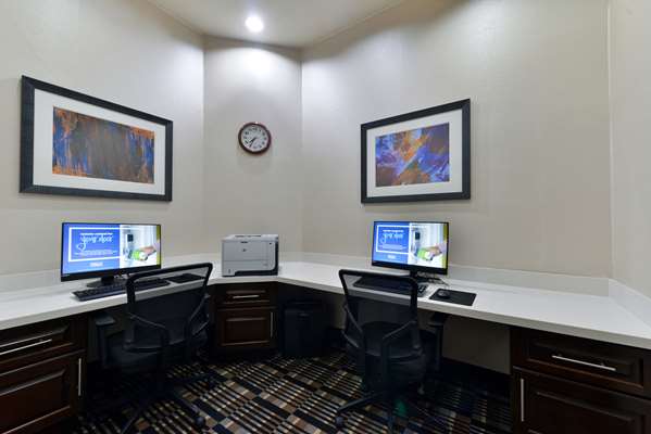 Conference Area - Hampton Inn & Suites Hutto