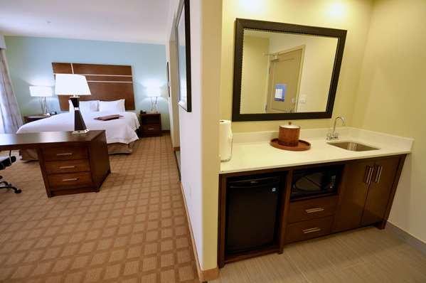  - Hampton Inn & Suites Hutto
