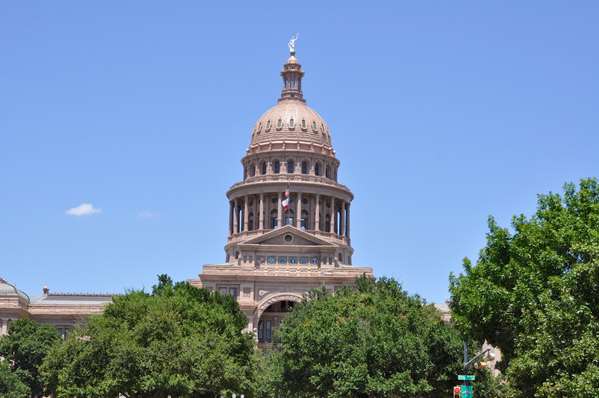  - Hampton Inn & Suites Hutto