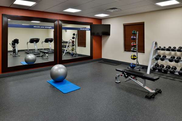 Fitness/ Exercise Room - Hampton Inn & Suites Hutto