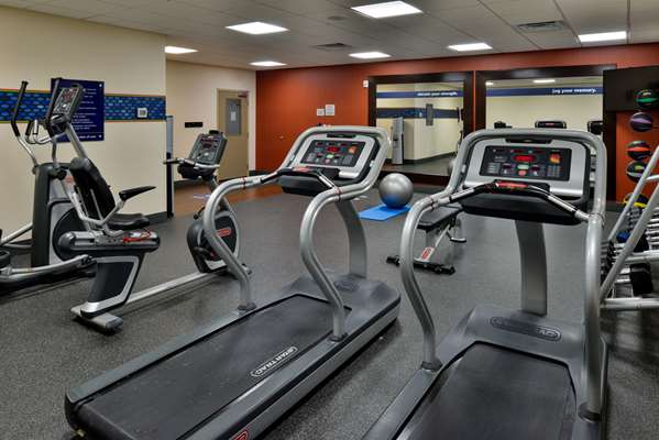 Fitness/ Exercise Room - Hampton Inn & Suites Hutto