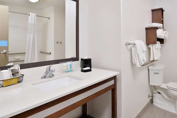  - Hampton Inn & Suites Hutto