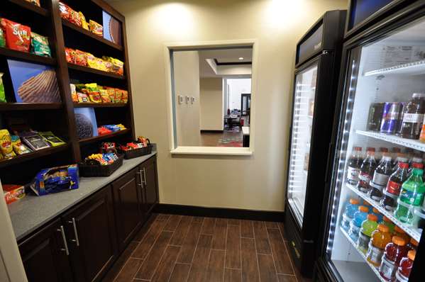 Restaurant - Hampton Inn & Suites Hutto