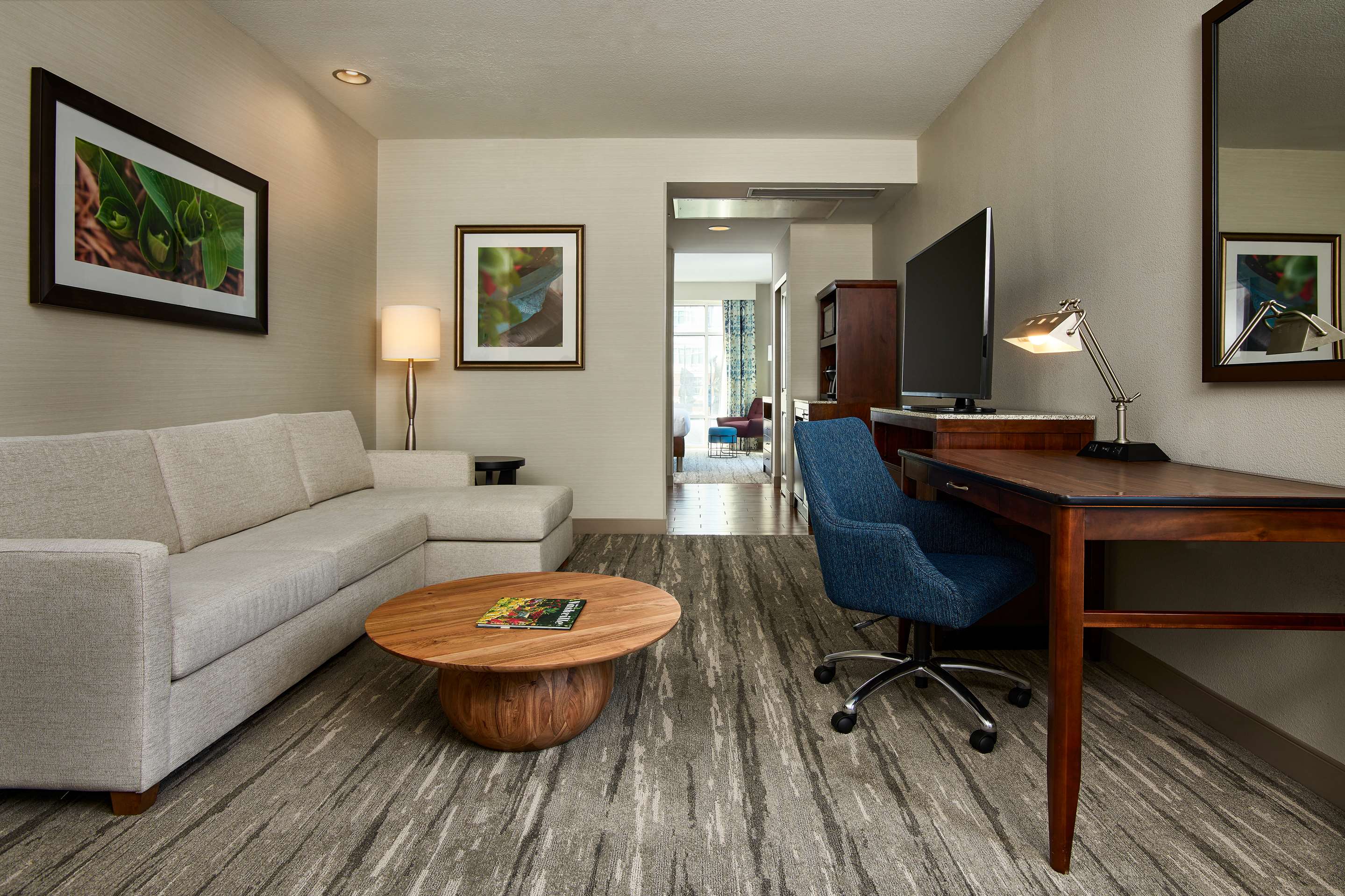 Guest room