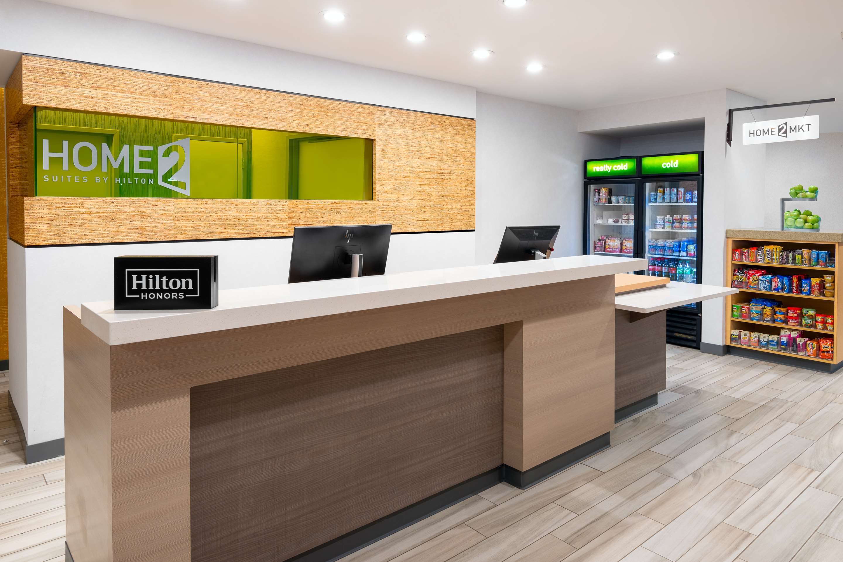Reception | Home2 Suites by Hilton Buffalo Airport / Galleria Mall