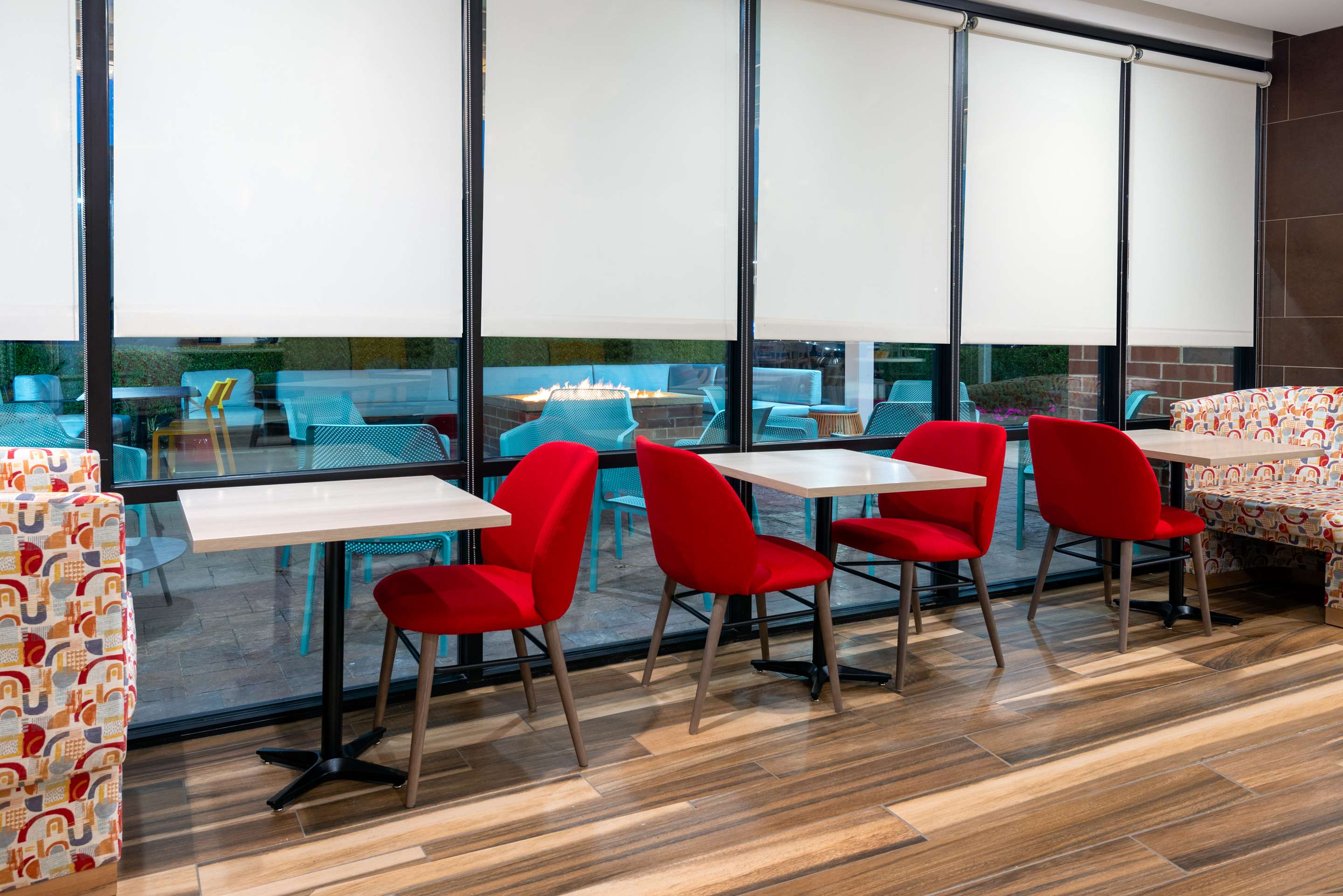 Lobby | Home2 Suites by Hilton Buffalo Airport / Galleria Mall